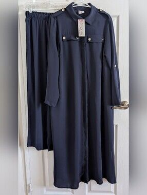 MWT Elegant Neutral  Navy Crepe Two-Piece Set - Minimalist Professional Suit
